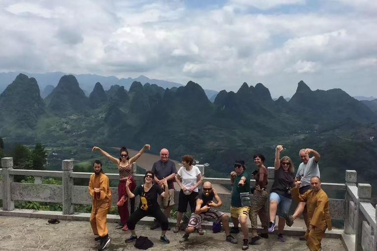 The Largest Tea Plantation and Xianggong Hill Tour