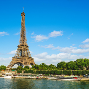 Paris: Eiffel Tower Summit Floor Ticket & Seine River Cruise