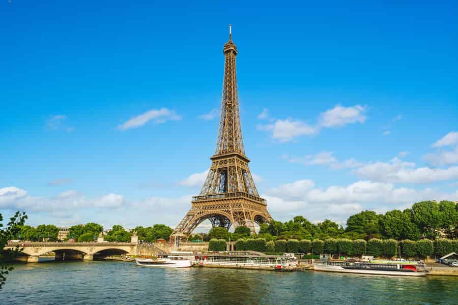 Paris: Ticket für die Eiffelturm-Gipfel-Etage und Seine-Flussfahrt. Foto: GetYourGuide Paris: Ticket für die Eiffelturm-Gipfel-Etage und Seine-Flussfahrt. Foto: GetYourGuide