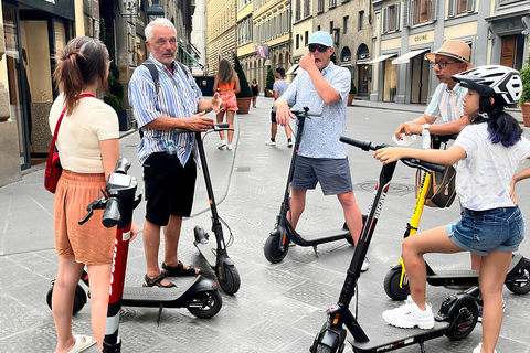 Florenz: 2-stündige Sightseeing-Tour mit dem Elektro-Roller