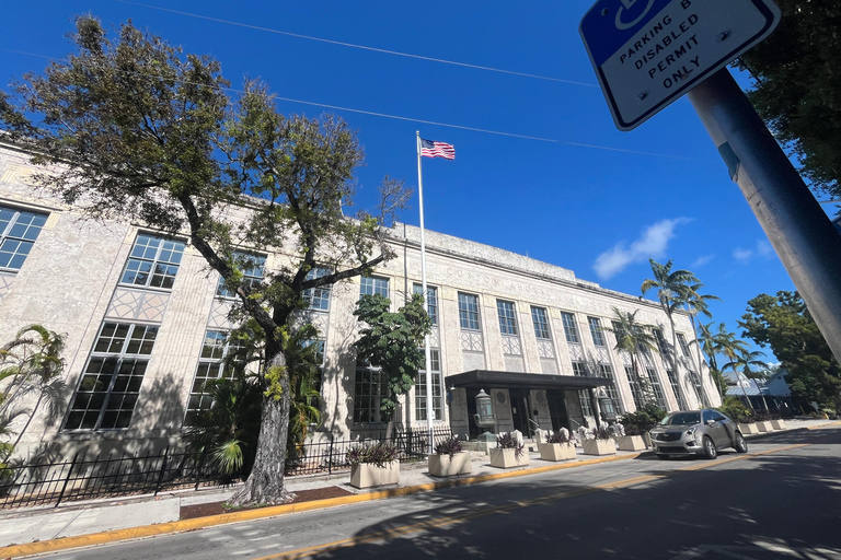 Miami: 2-Hour Tour of Key West's Historic District in French and English From Miami: 2-Hour Historic Key West Tour in French and English