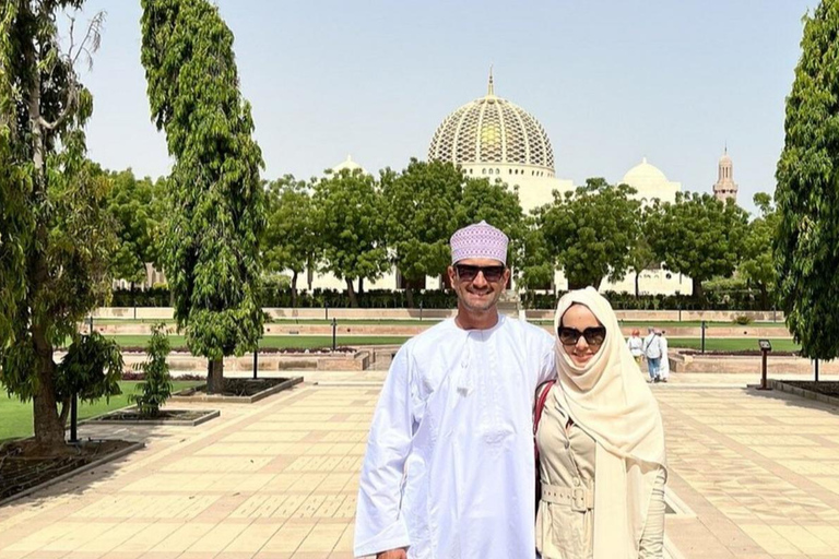 Best of Muscat in One Day (8–9 Hours) with Hotel Pickup