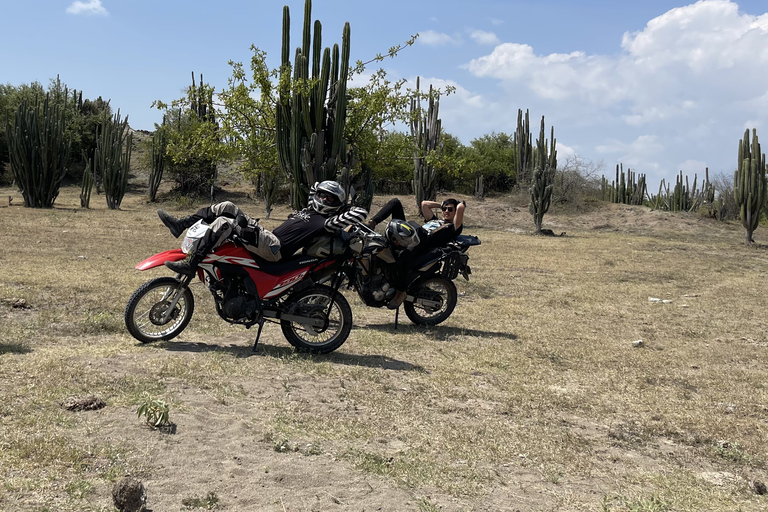 Von Bogota aus: 4-tägige Motorradtour zur Tatacoa-Wüste