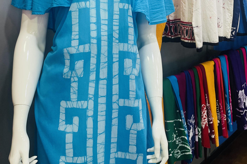 Giriulla: Batik Factory Tour with Ceylon Tea and Sweets