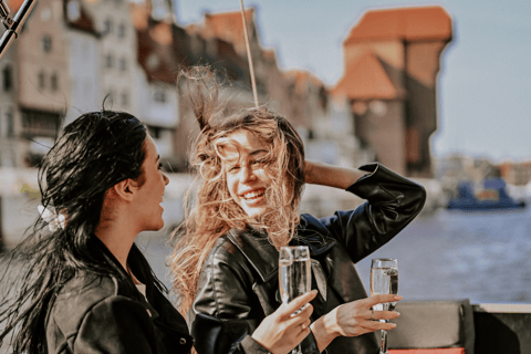 60 min cruise on the River - Gdansk + hot tea