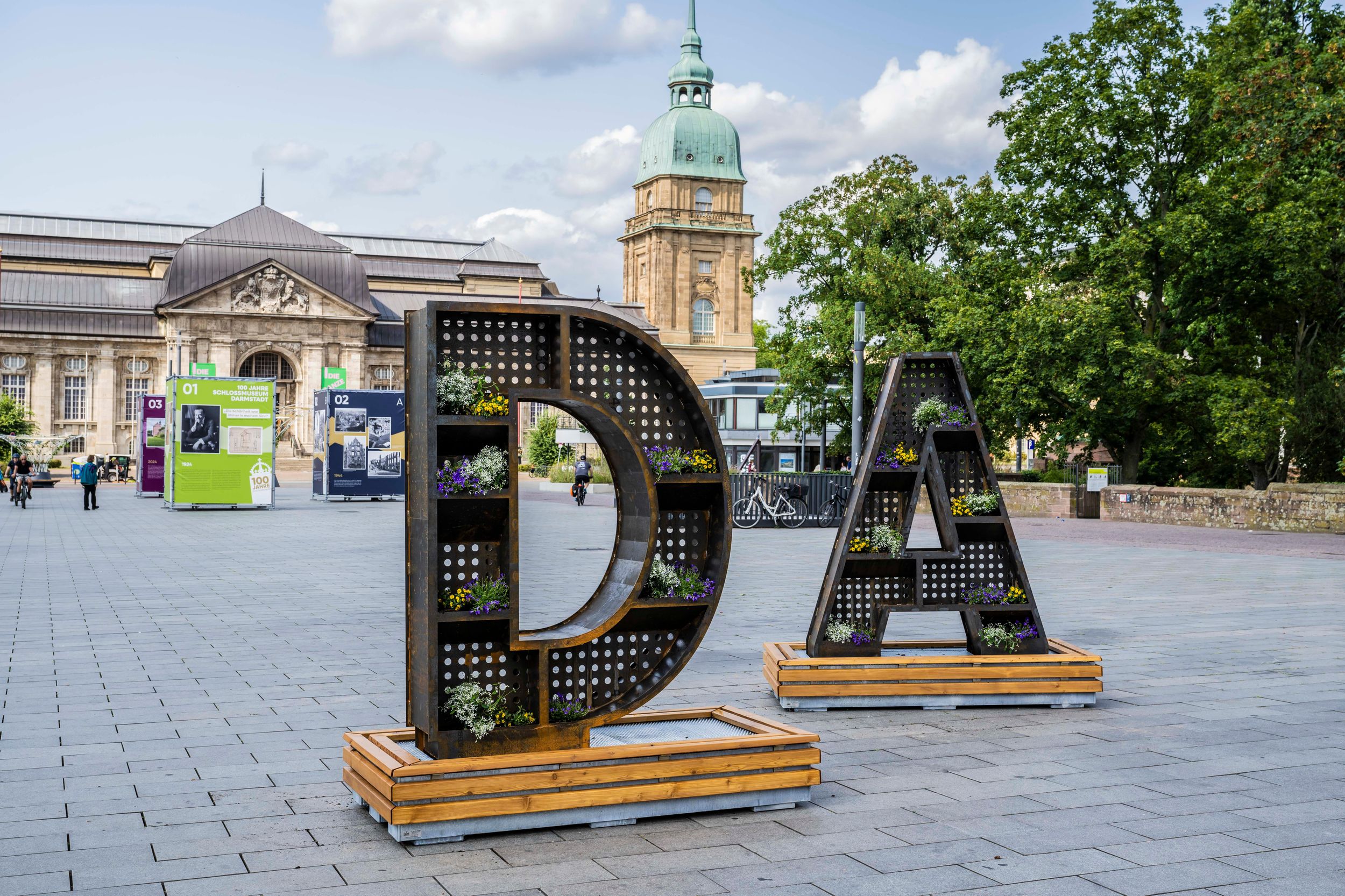 Stadtrundgang durch Darmstadt – "DA staunst du."