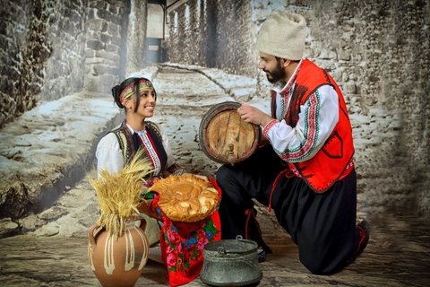 Plovdiv: Traditional Bulgarian Costume Photo Experience