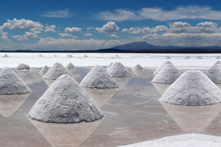 UYUNI SALT FLAT: EXPLORE IT ON A FULL-DAY TOUR + SUNSET PRIVATE GROUP: UYUNI SALT FLAT EXPLORE IT ON A FULL-DAY TOUR