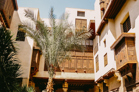 Old Cairo Guided Walk Tour: History, Culture & Street Bites Sharing Walking Tour in English with Meeting Point