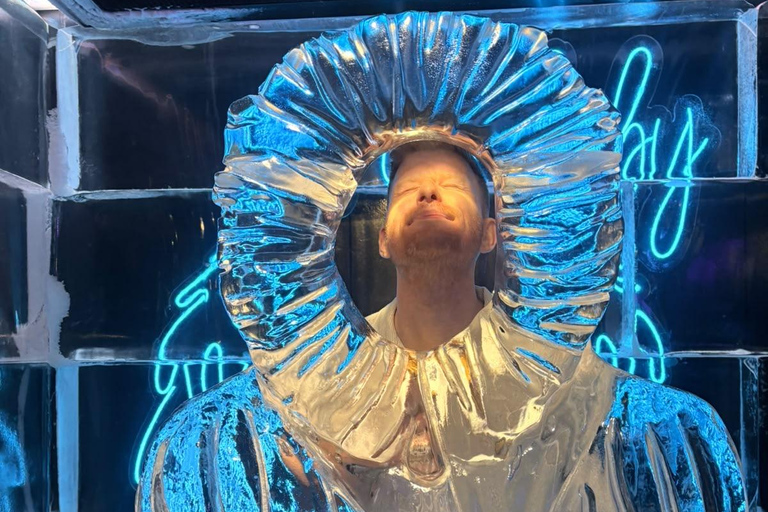 Barcelona: Winter Party Tour with Ice Bar & Club Entry