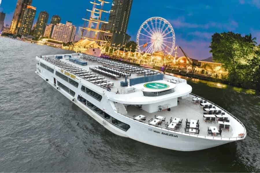 Bangkok: Die luxuriöse White Chaopraya Dinner-Bootsfahrt mit Freibier. Foto: GetYourGuide Bangkok: Die luxuriöse White Chaopraya Dinner-Bootsfahrt mit Freibier. Foto: GetYourGuide