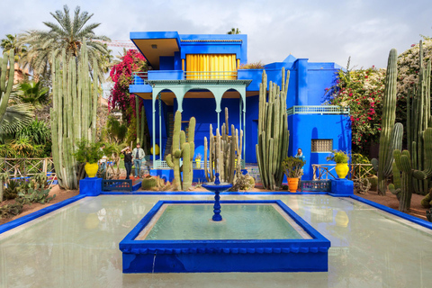 Agadir: Marrakech Guided Day Experience with Medina and Souk Agadir: Marrakech Day Trip with Old Medina & Souks Guide