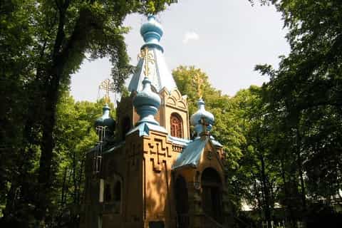 Berlin: 2-Hour Tour of Russian Orthodox Cemetery