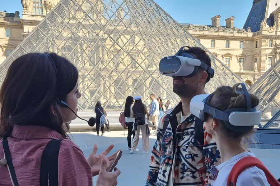 Paris: Immersiver Besuch im Louvre mit virtueller Realität. Foto: GetYourGuide Paris: Immersiver Besuch im Louvre mit virtueller Realität. Foto: GetYourGuide
