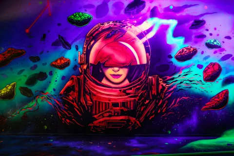Zúrich: Minigolf Galaxia Luz Negra