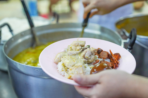 Bangkok Night Foodie Tour in China Town