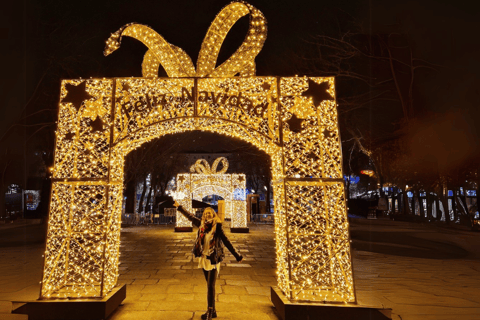 Madrid: Kerstverlichting avondtour met elektrische Tuk TukMadrid: Kerstverlichting avondtour in een elektrische Tuk Tuk