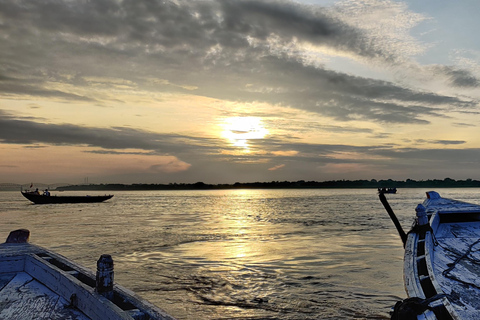 Varanasi: 2-Day Private Guided Tour with Boat Ride