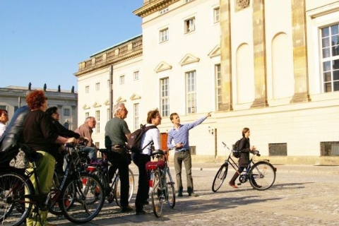 Lo mejor de Berlín: Visita guiada en bicicletaRecorrido público en bicicleta en inglés