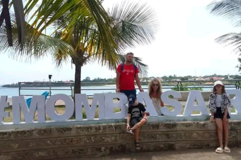 Mombasa: City Orientation Guided Tour With Rickshaw Ride.