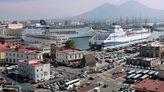 do porto de nápoles transferência privada para o monte vesúvio