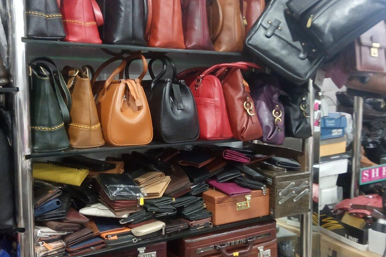 Exclusive Agra Leather & jewellery Boutique Tour Agra: Famous Leather Workshop Tour