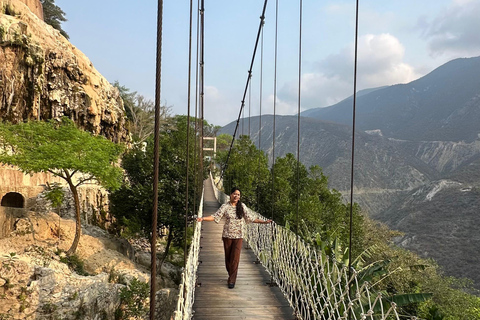 From CDMX: Early Tolantongo Hotsprings Tour with Cave Visit