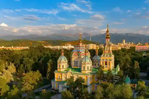 Almaty: Stadtführung Highlights Guided Tour