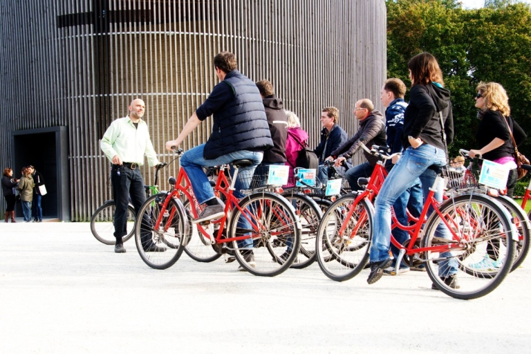 Berlín: tour guiado en bicicleta Muro de Berlín y III ReichTour público en bicicleta en inglés