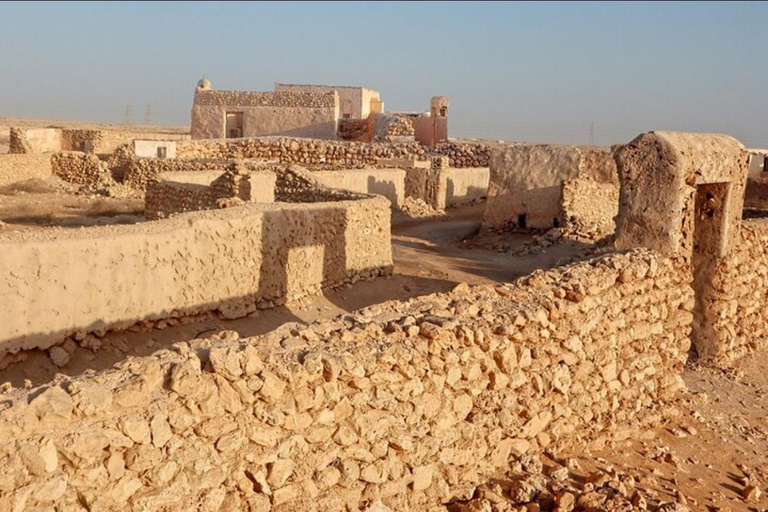 Doha: Northern Qatar Guided Tour with Al Zubarah Fort