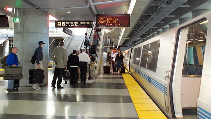 san francisco transfer pubblico in bart dallaeroporto