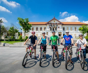 Chiang Mai: Historic Old City 4-Hour Guided Bike Tour