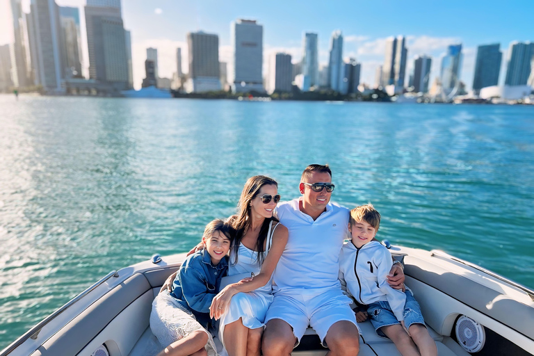 Miami: Private 29’ Sundeck Coastal Highlights Boat Tour 2-hour Private Boat Tour