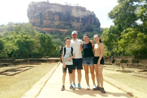 Excursion d'une journée de Kandy à Sigiriya Lion Rock