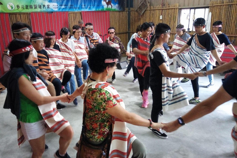 جولة ليوم واحد في قبيلة أتايال الثقافية من تايبيه (رحلة خاصة)يوم قبيلة أتايال الثقافي من تايبيه/صنا