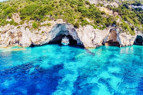 Vanuit Korfoe: boottocht Paxi-eilanden en blauwe grottenBoottocht Paxi Gaios met ophalen Zuid-Korfoe tot Lefkimmi