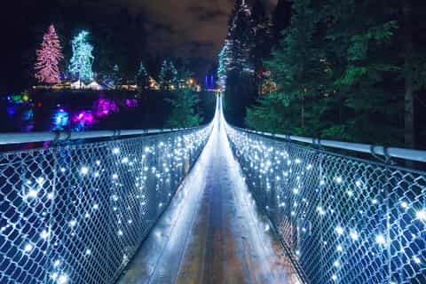 Luci del Canyon del ponte sospeso di Vancouver e Capilano