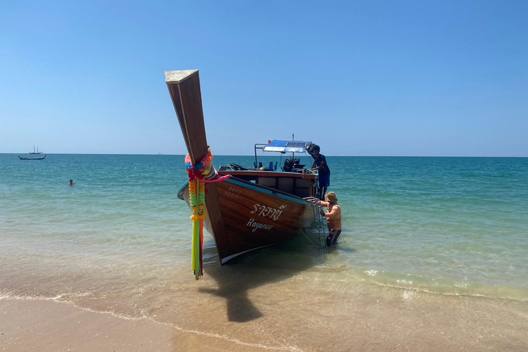 Ko Lanta: Klassisk Longtail-båttur till 4 öar med lunchKo Lanta: Klassisk båttur med lång svans och lunch på 4 öar