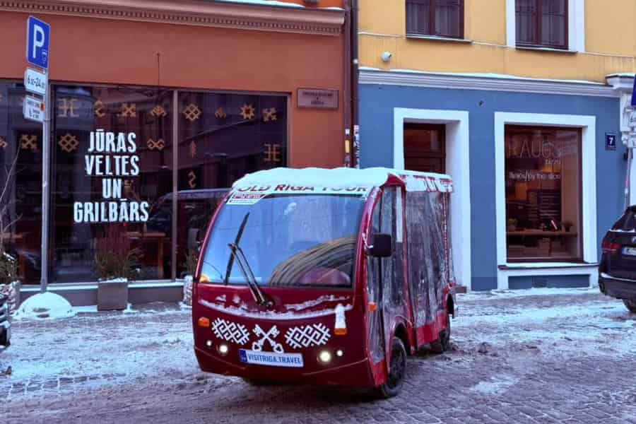 Riga: Beheizte E-Bus-Tour durch die Altstadt mit Audioguide. Foto: GetYourGuide