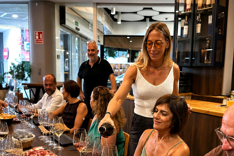 Malaga: Spanish Wine Tasting with 5 Wines and Pairing Tapas
