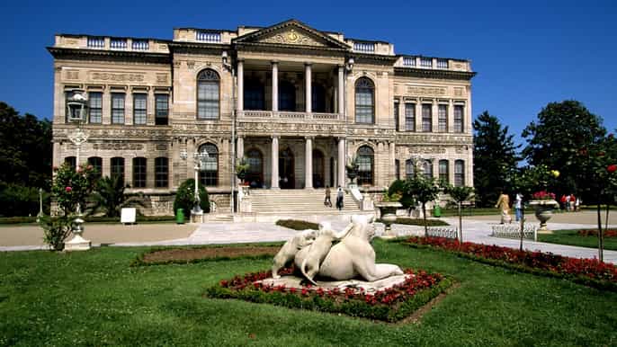 istanbul camlica hill and dolmabahçe palace guided tour