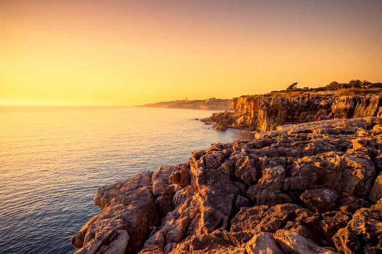 From Lisbon: Sintra, Pena, Regaleira & Cascais Day Trip Private Full Experience: Day trip (Spanish Host)