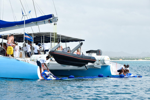 Boa Vista Catamaran Tour: All Inclusive Bay CruiseAdults Only - Boa Vista Catamaran Tour: All Inclusive