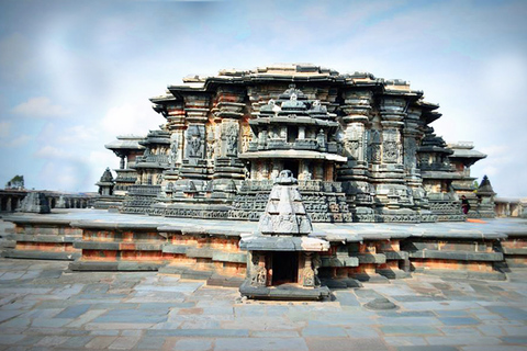 Tagesausflug nach Belur, Halebeedu und Shravanabelagola