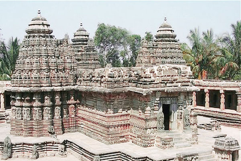 Tagesausflug nach Belur, Halebeedu und Shravanabelagola