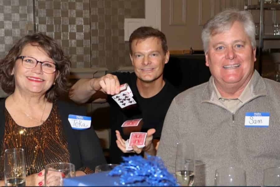 Oklahoma City: Interaktive Comedy-Magie-Show mit Jonathan. Foto: GetYourGuide