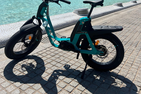 Valencia: Esperienza di noleggio di biciclette elettriche YAMAHA Premium