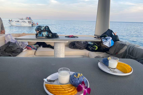 Phuket Luxury Small Group Yacht Tour & Water Toys & Racha