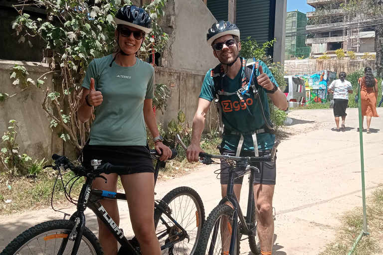 Ella, circuit à vélo dans la zone cyclable du Sri LankaElla, Sri Lanka - Circuit à vélo dans la zone cyclable