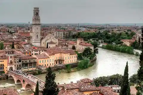 Verona y lago de Garda: tour de un día desde Lido di Jesolo